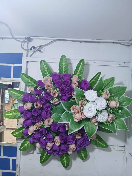 Couronnes de fleurs artificielles