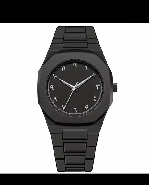 Montre Design Noir Minimaliste