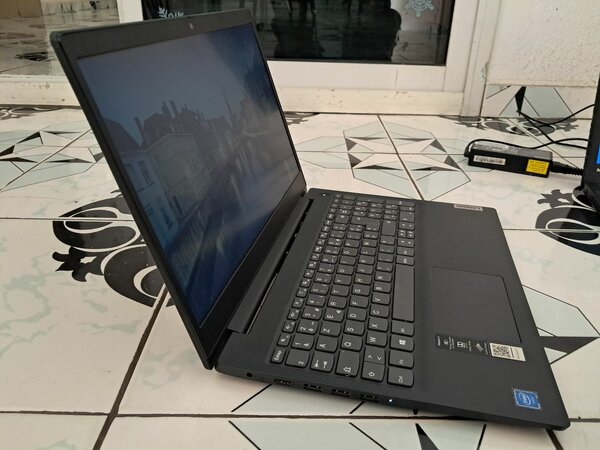 Ordinateur Portable Lenovo 15.6 pouces