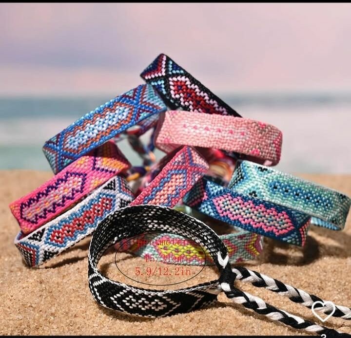 Bracelets tissés bohèmes colorés