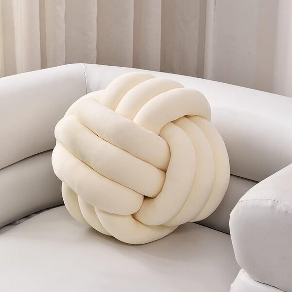 Knotted Throw pillow