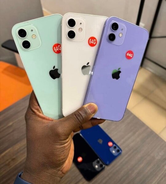 iPhone 11 - 64 Go