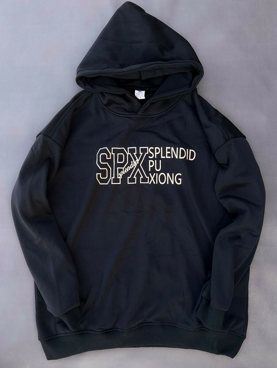 Sweat à capuche imprimé tendance