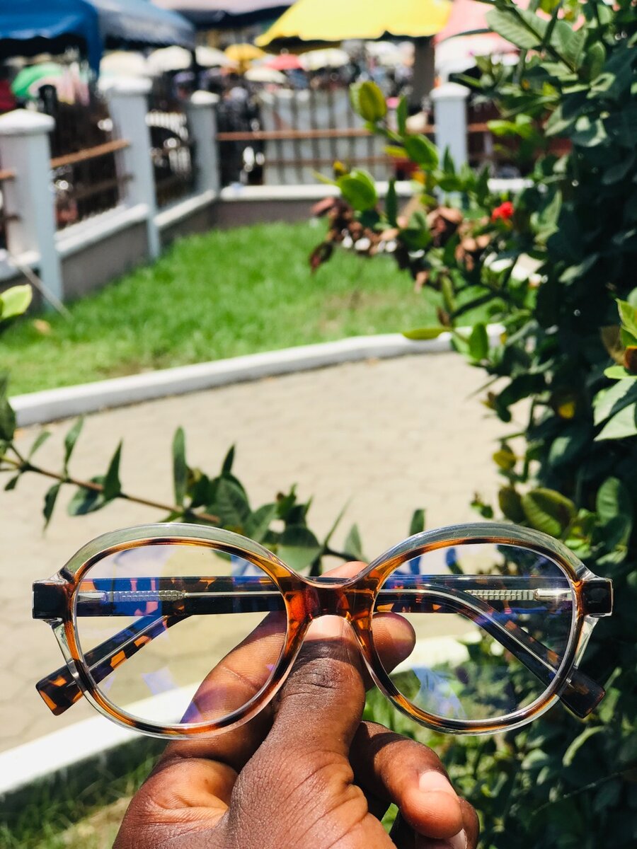 Optical frame for lens