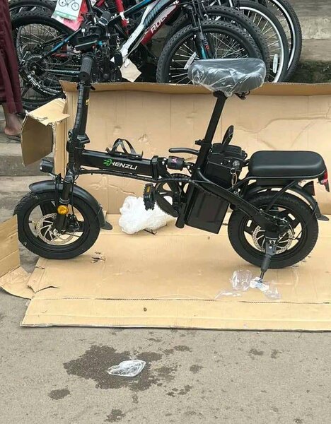 Vélo électrique pliable HENZLI