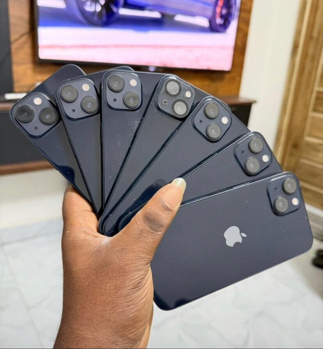 iPhone 13, 128gig available