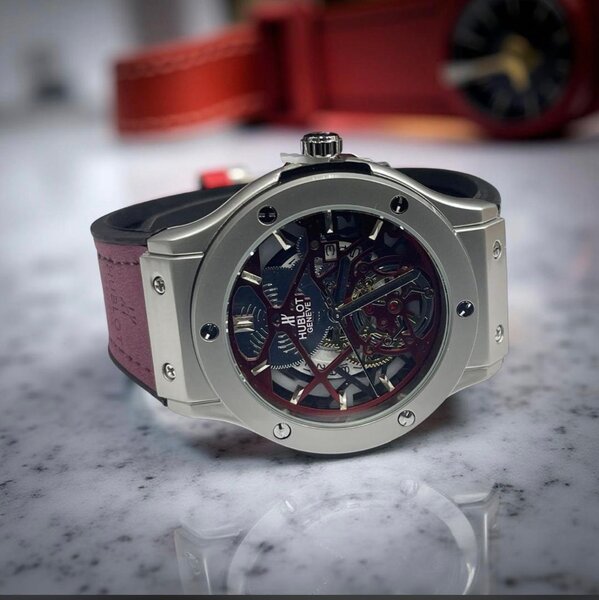 Montre squelette luxe homme