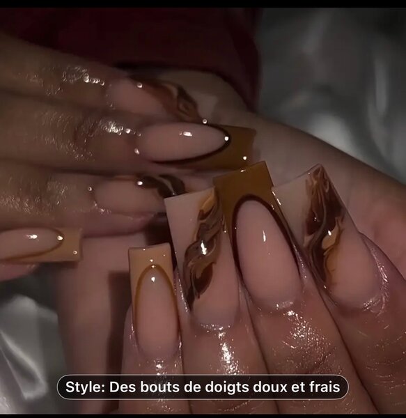 Ongles Press-On Marron Chic