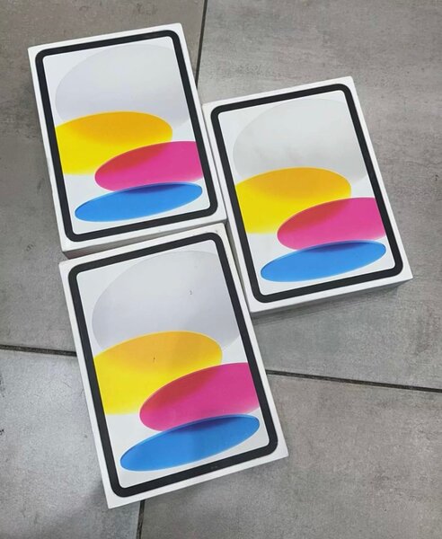 Brand new iPad logeneration 64gb WiFi only available now