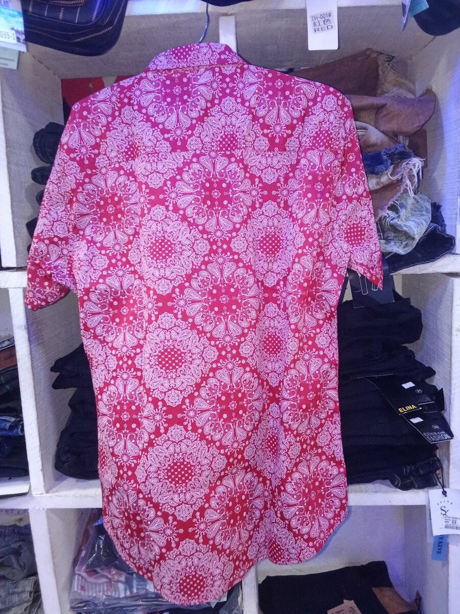 Chemise homme motifs rouges