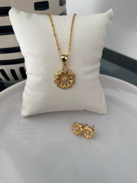 Collier et Boucles en Or