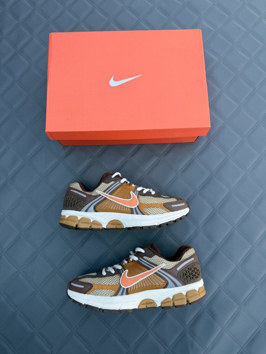 Nike Sneakers Vomero Confort