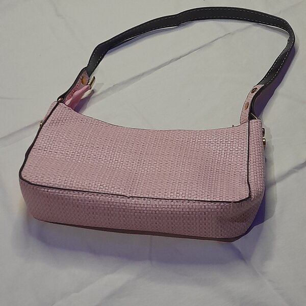 Ladies hand bag
