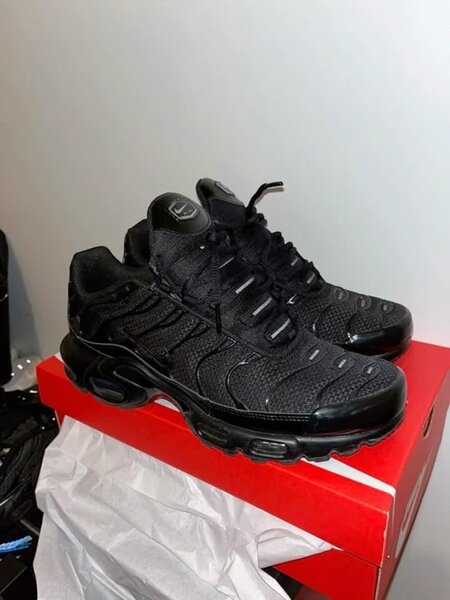 Baskets noires tendance homme