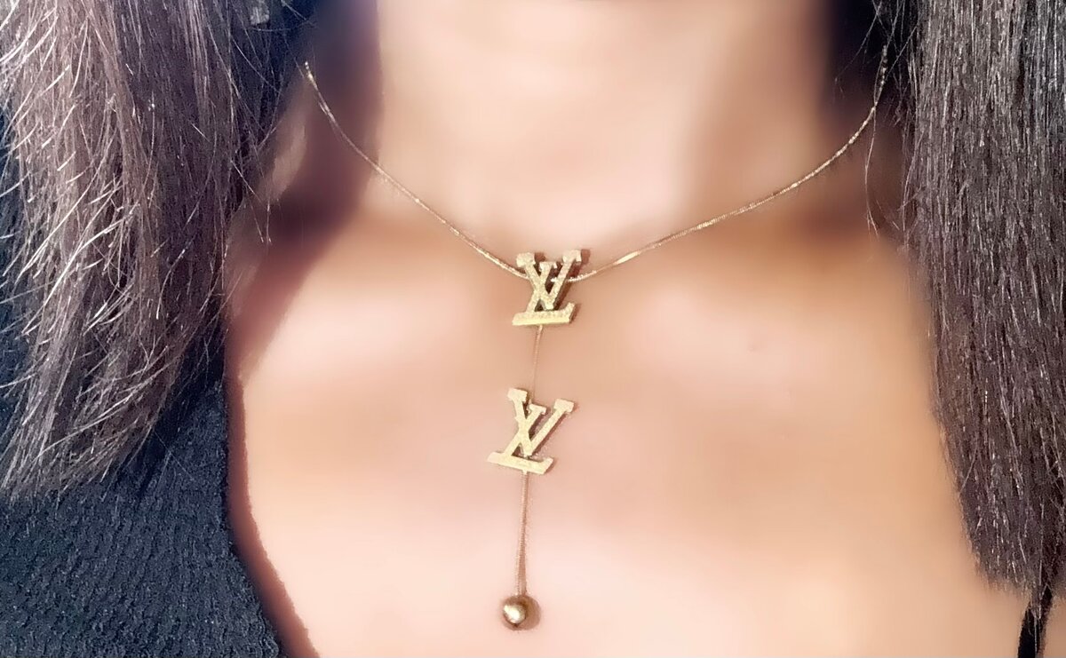 Collier inoxydable élégant