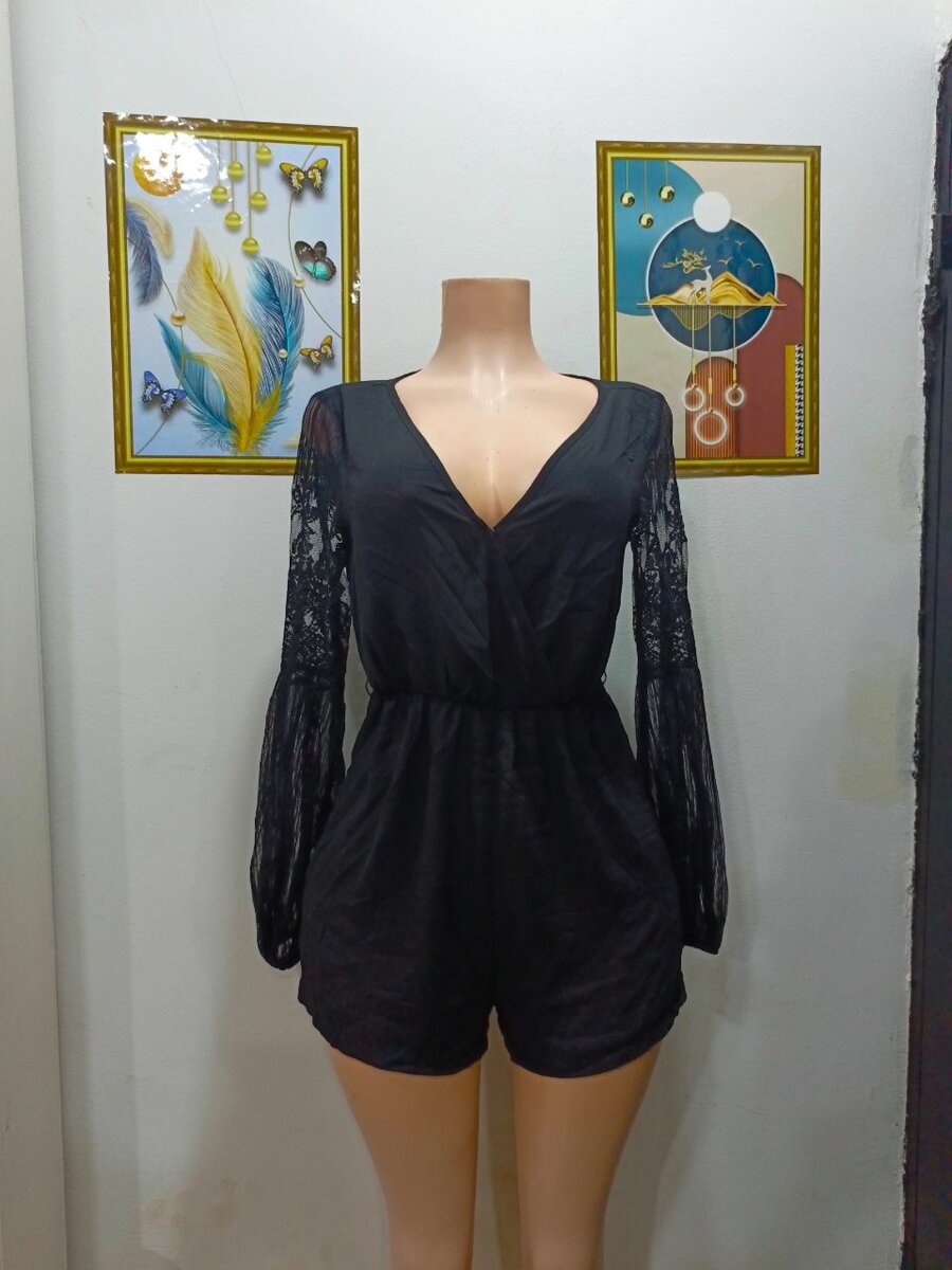 Combishort Élégant en Dentelle