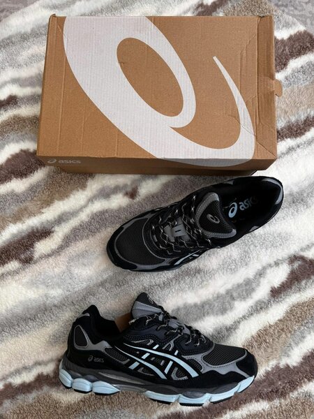 Chaussures de course noires pour hommes