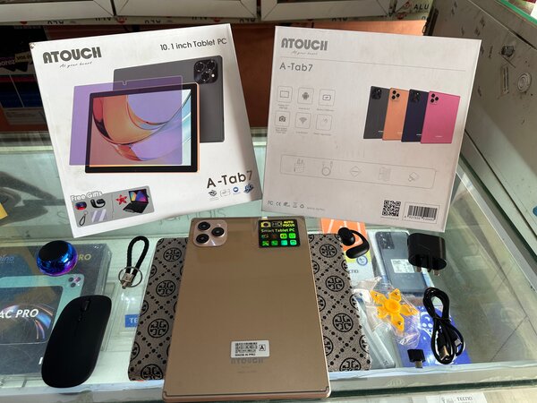 Tablette tactile Atouch 10.1"