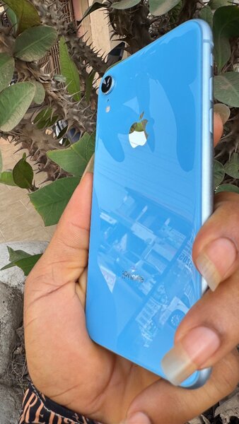 iPhone XR 64gb