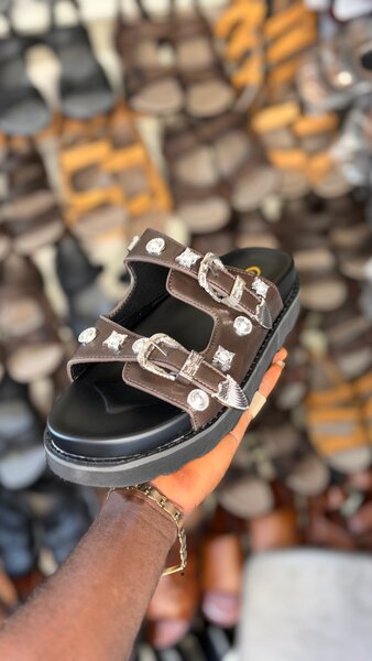 Sandales confort élégantes