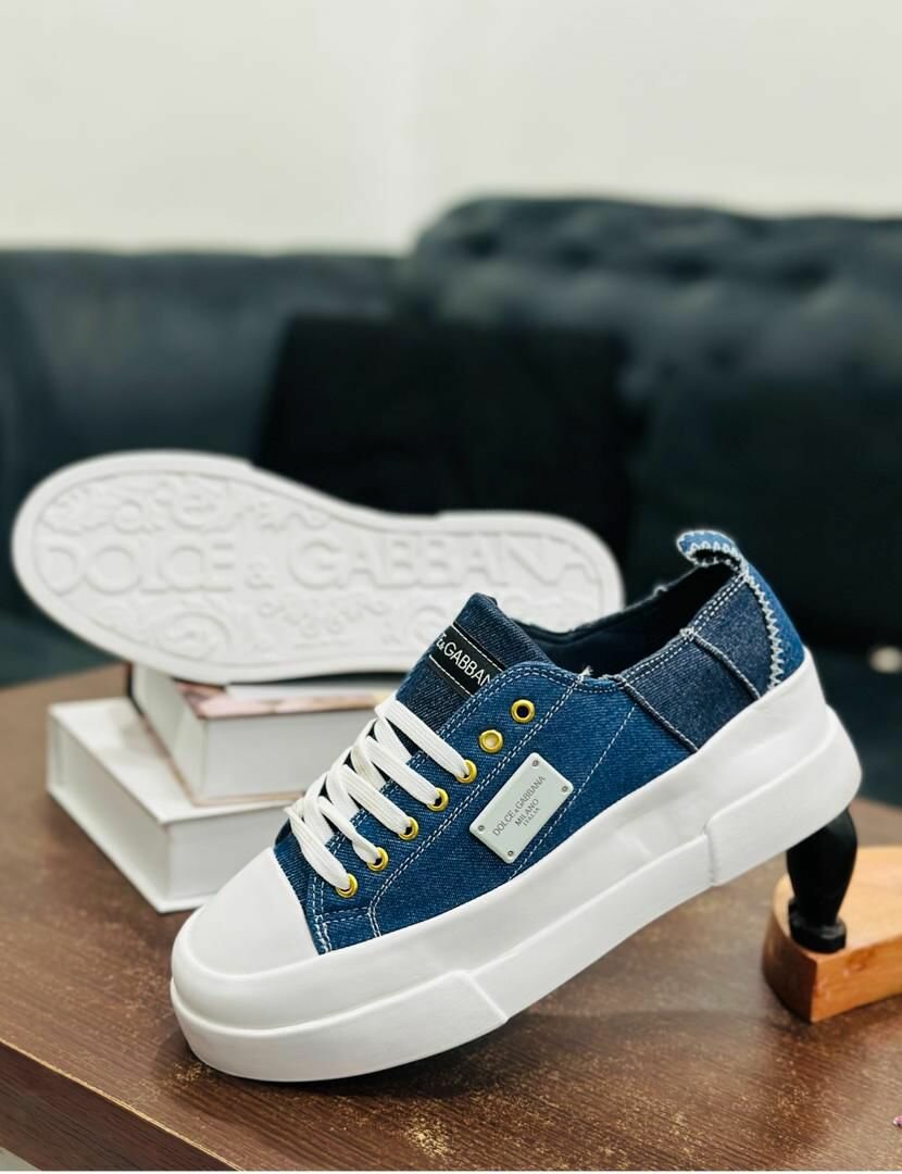 Baskets en denim tendance