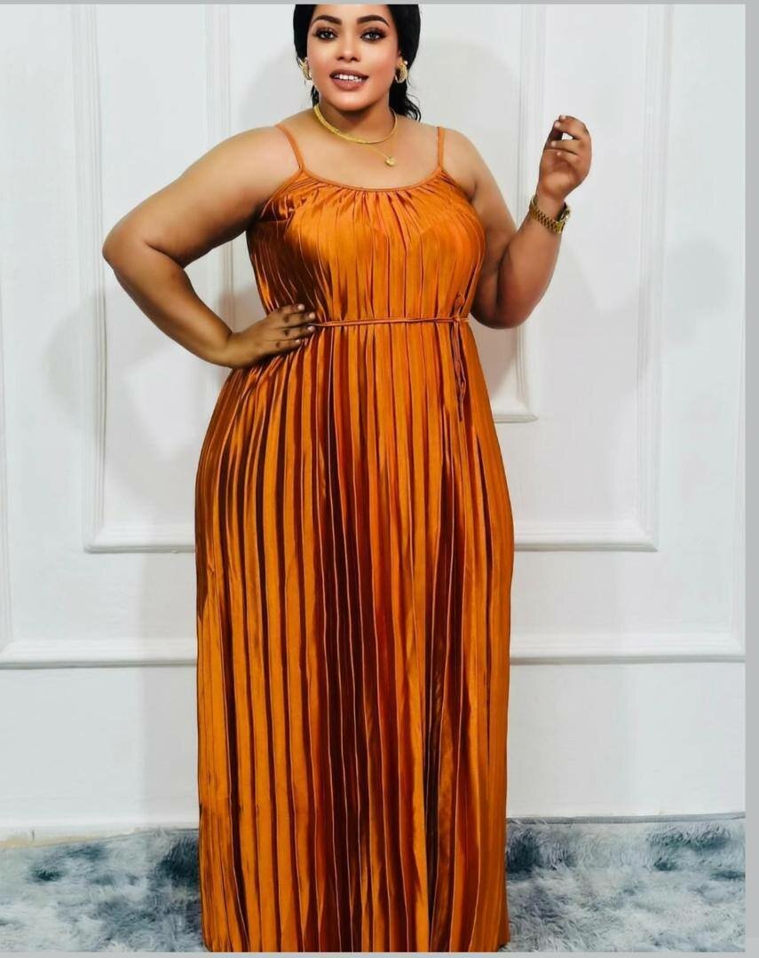 Robe Plissée Grande Taille Élégante