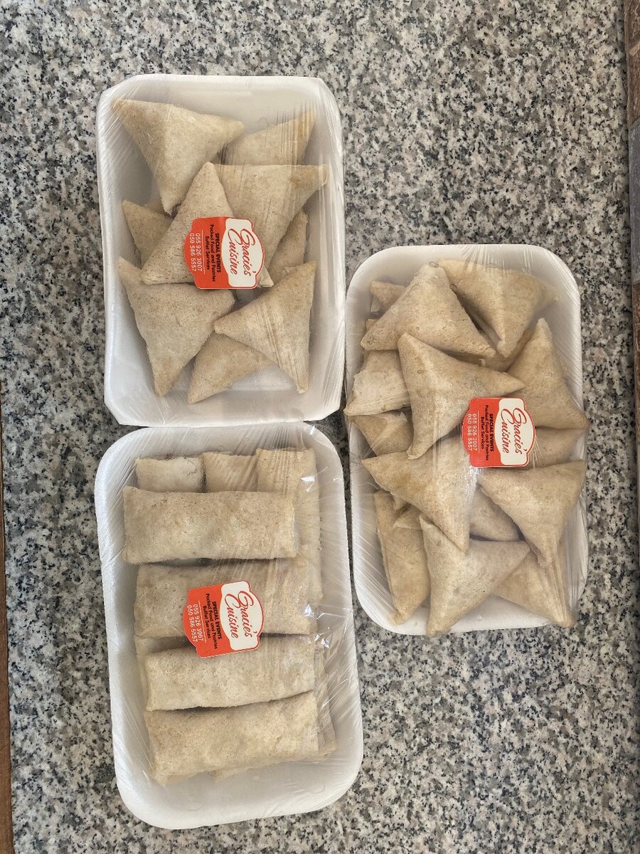 Springroll and samosa