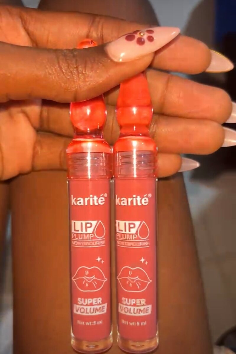 Gloss à lèvres volumisant