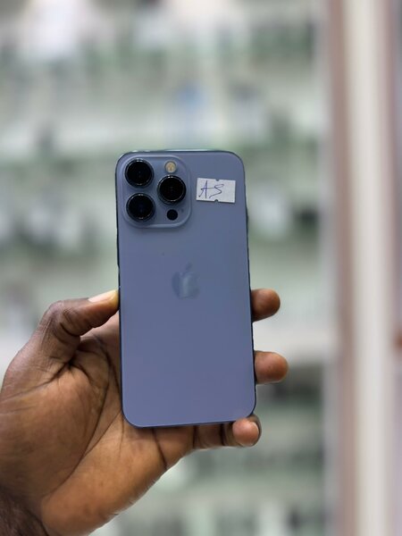 13 Pro 128Go écran et batterie