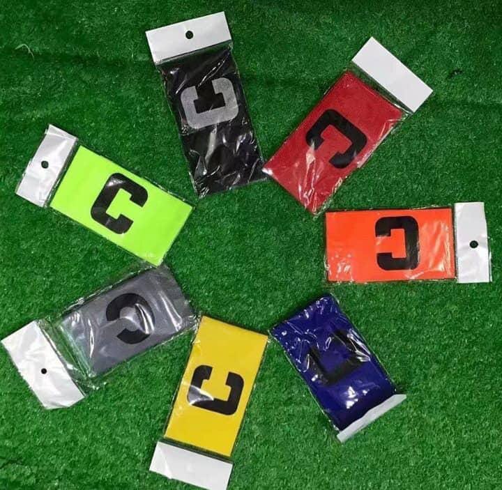 Brassards de capitaine colorés