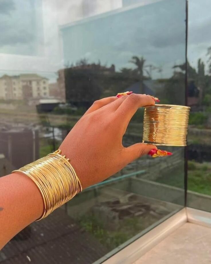 Bracelets élégants variés