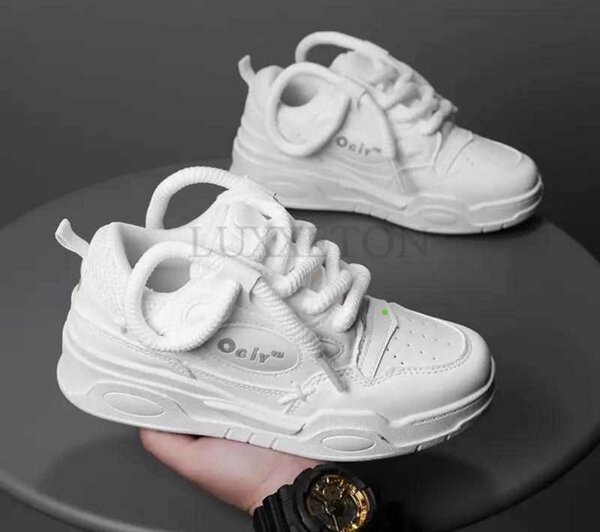 Baskets enfants en cuir noir et blanc