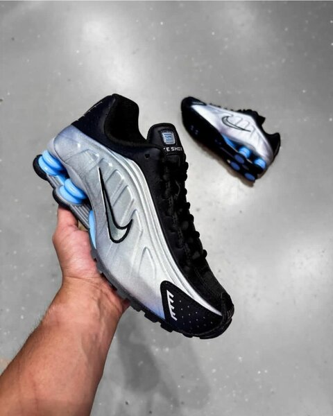 Nike Shox r4