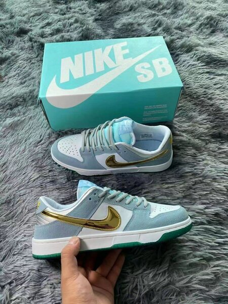 *Marque*: Nike Jordan SB  *Prix*: 13.000f *Pointure* : 36-44