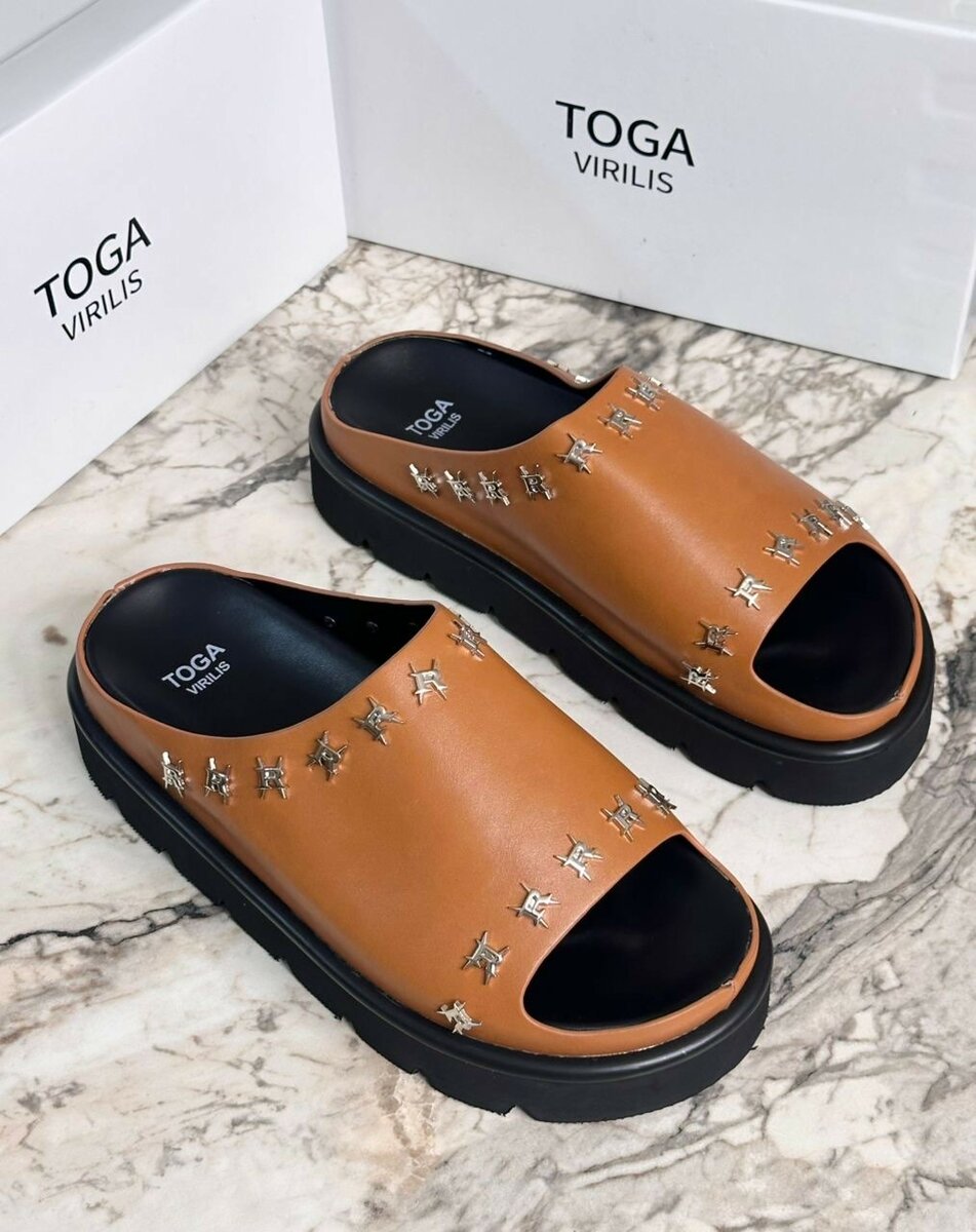 Sandales en cuir Toga Virilis