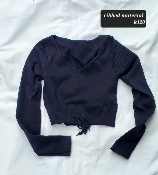 Stylish women's top with long sleeves black