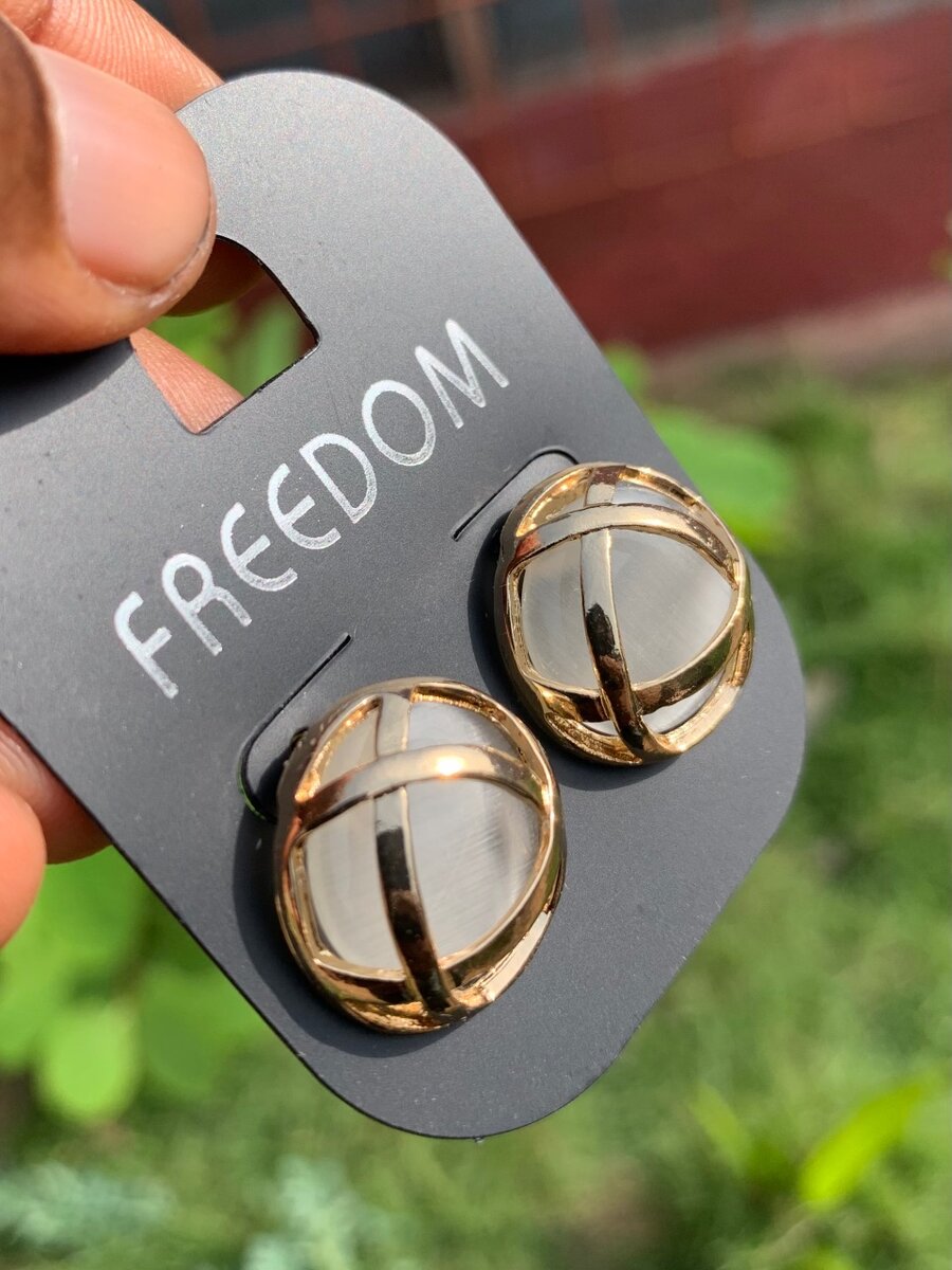 Elegant gold-accented stud earrings