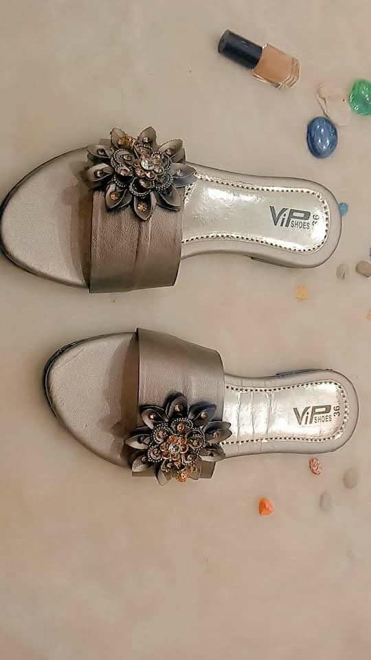 Ladies shose