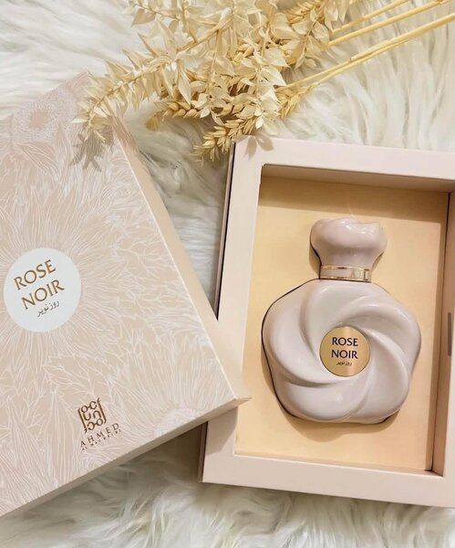 Rose Noir Perfume