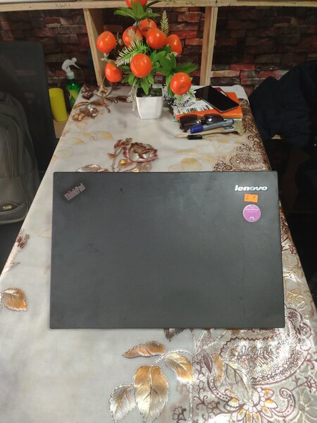 LENOVO THINKPAD CORE I7 2×BAT