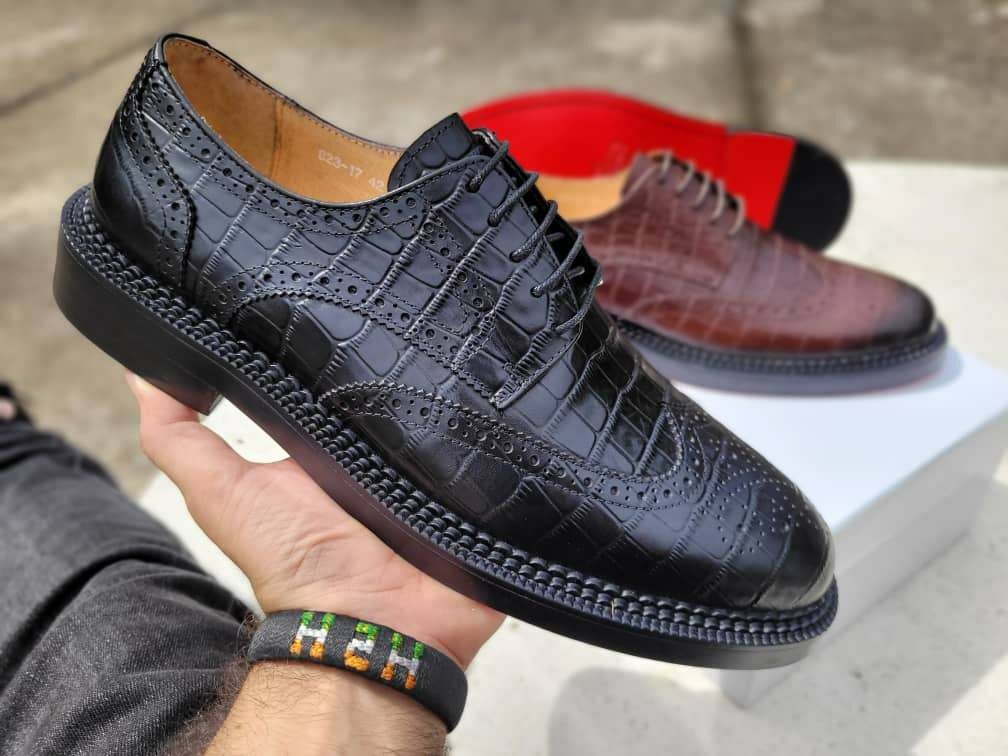 Chaussures habillées en cuir élégantes