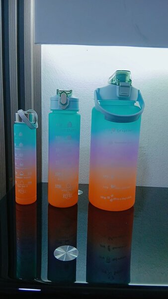 Bouteilles d'eau design