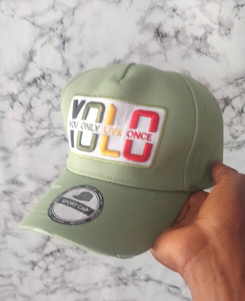 Casquette Verte YOLO Unisexe