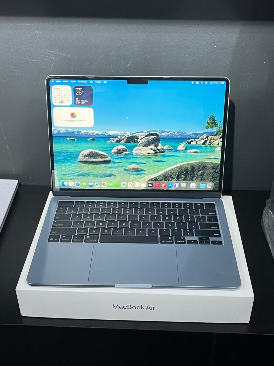 MacBook Air 2025 16GB 256GB