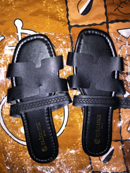 Sandales en cuir confortables