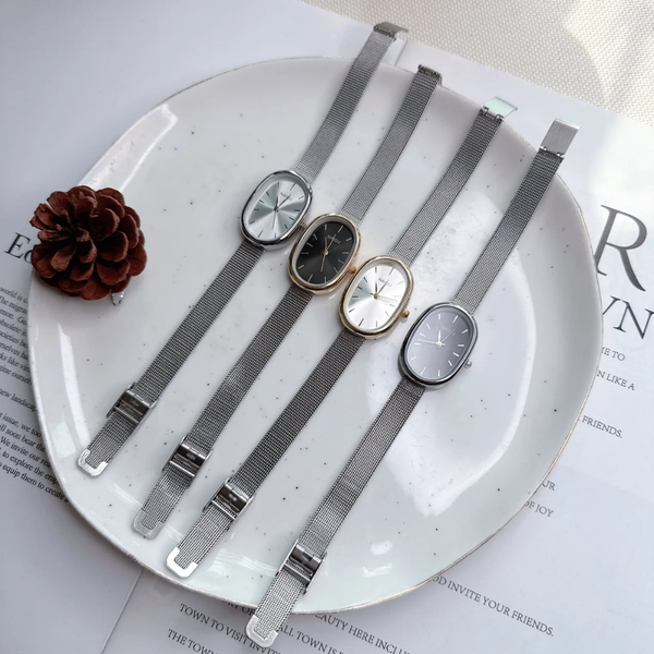 Montres élégantes minimalistes