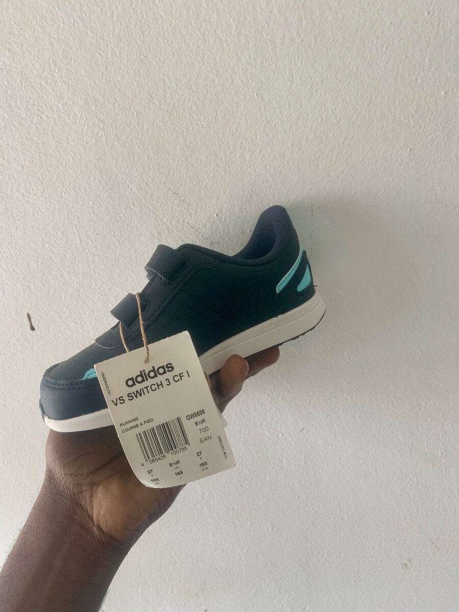 Chaussures adidas pour enfants