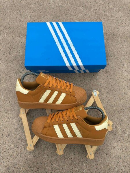 Baskets adidas Originals Marron