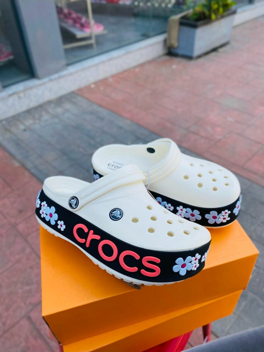 Crocs