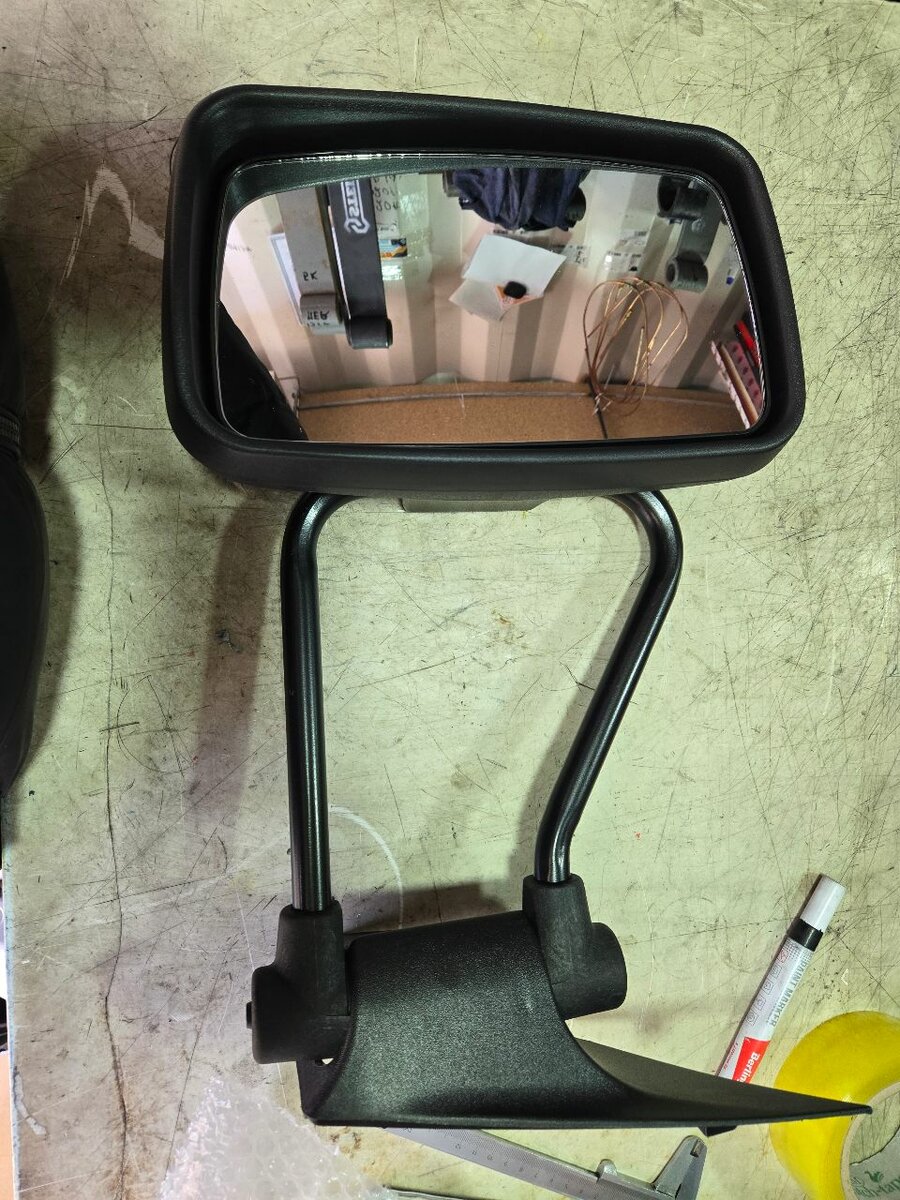 Зеркало заднего вида LH левая бортовой